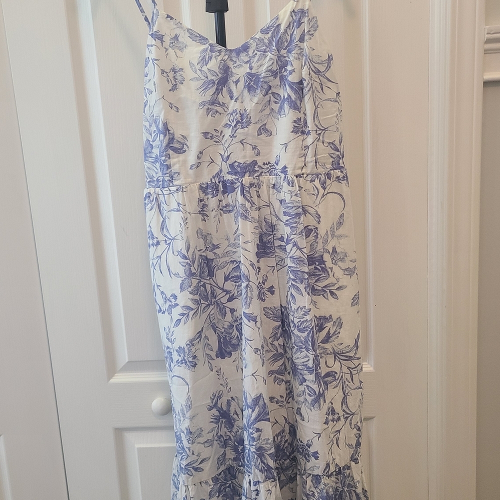 GAP Blue and White Floral Skirt
